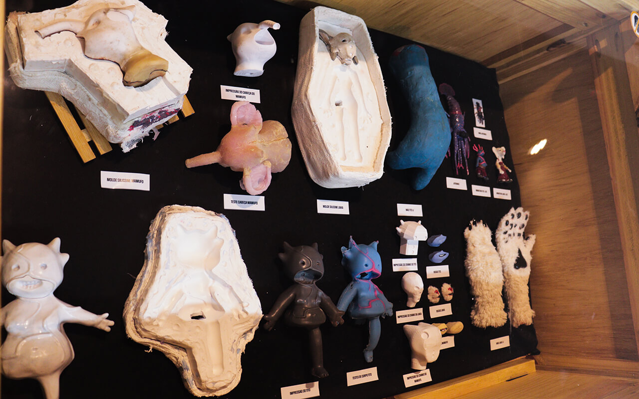 Mesa de Quinquilharias